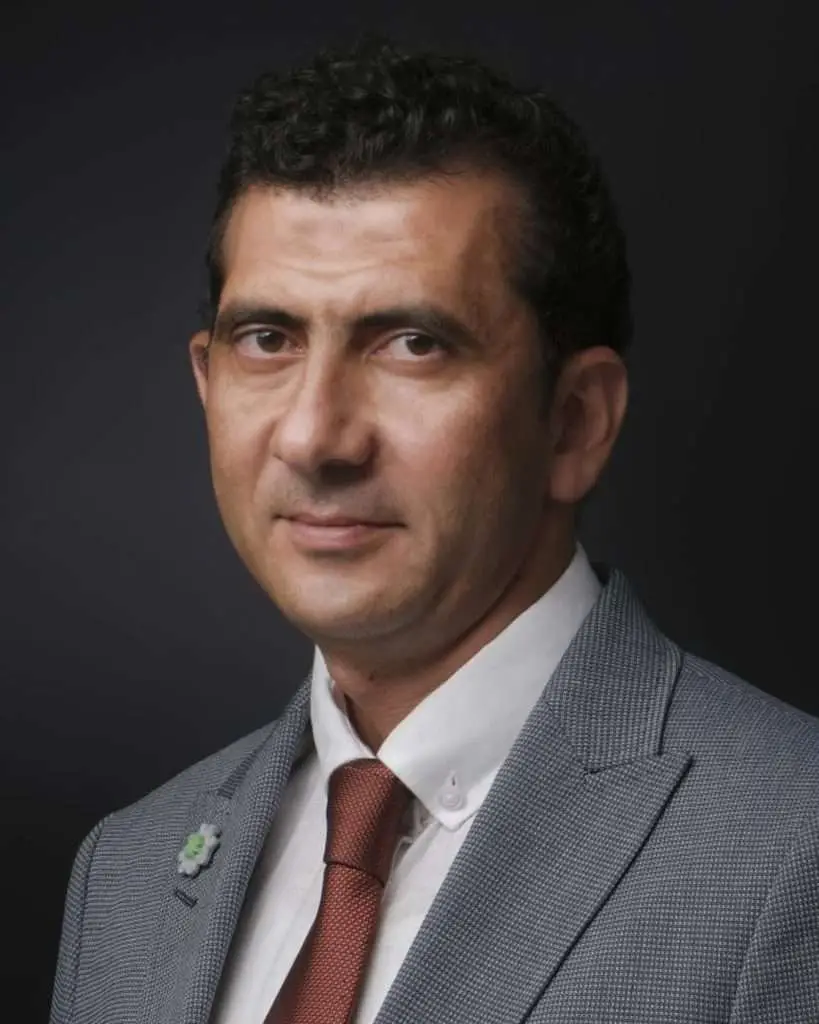 هشام توحيد رئيس مجلس إدارة آرت للمقاولات واستشاري ترميم